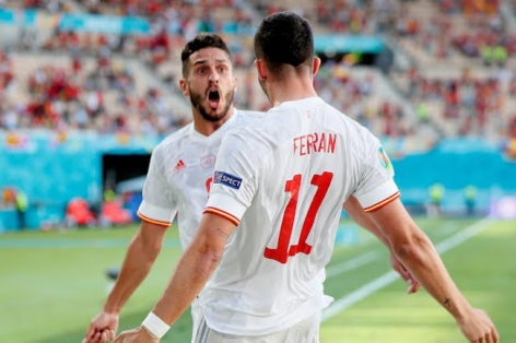 Video bàn thắng Tây Ban Nha 5-0 Slovakia: Thắng lợi hủy diệt