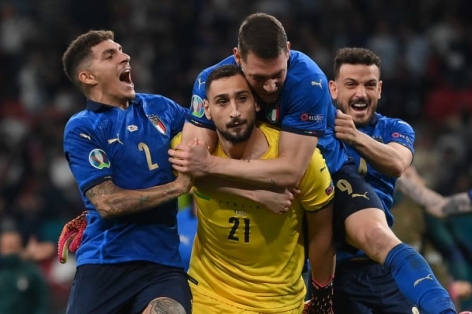 ‘Người hùng’ ĐT Italia đi vào lịch sử Euro 2021