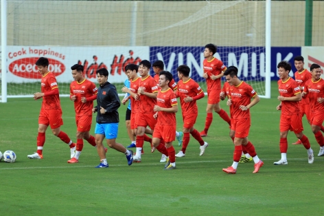 ĐT Việt Nam tập buổi đầu tại Vũng Tàu chuẩn bị cho AFF Cup