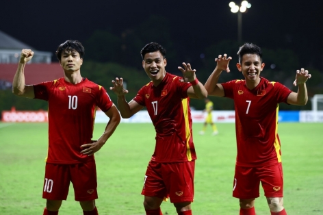 Việt Nam thắng tưng bừng Malaysia