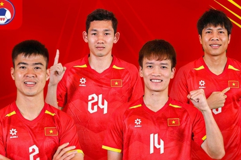 HLV Kim Sang Sik chốt 26 cầu thủ đấu Man Utd