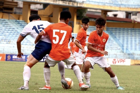Đội trẻ CAHN ngược dòng đánh bại CLB Hàn Quốc