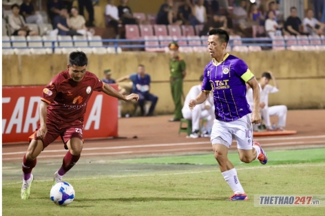 Văn Quyết: 'Nhiều ngoại binh ở V-League chưa đảm bảo chất lượng'