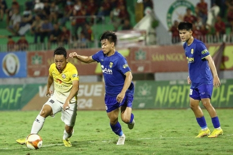 Bình Định vs SLNA: Những kẻ cùng đường