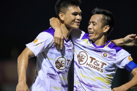 Hà Nội thắng SLNA ở phút 100