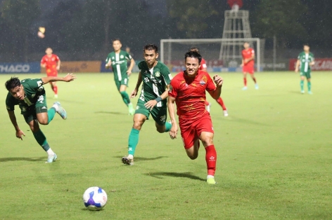 Nghẹt thở cuộc đua tranh vé play-off lên V-League