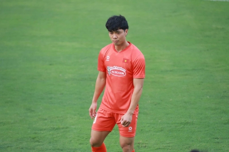 Công Phượng cùng loạt sao ĐT Việt Nam dính chấn thương