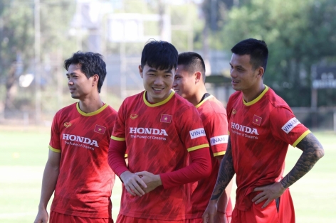 Cựu sao ĐT Việt Nam tiết lộ lý do chọn sát cánh cùng Công Phượng