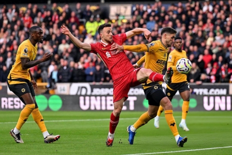 Trực tiếp Liverpool 0-0 Wolves: Thế trận cân bằng