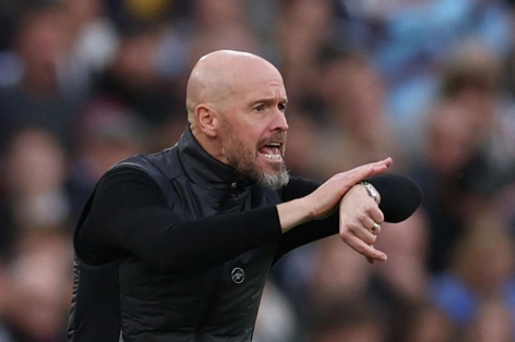 Erik Ten Hag chỉ trích trọng tài bất công với MU