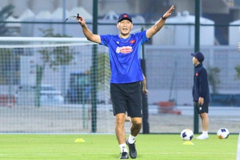 HLV Kim Sang-sik bổ sung gấp nhân sự cho U23 Việt Nam