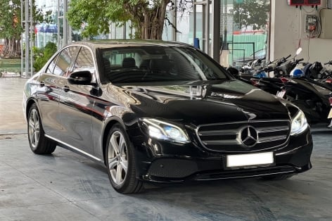 Giật mình với mức khấu hao của Mercedes Benz E Class E250 sau 7 năm lăn bánh