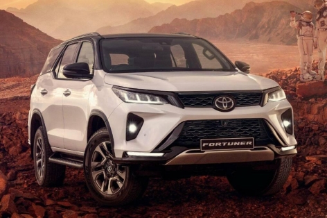 Bộ đôi Toyota Fortuner, Hilux 2025 hé lộ động cơ 'tiết kiệm xăng' mới trong bản nâng cấp sắp tới