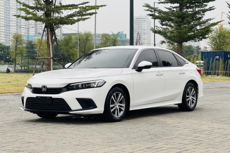 Bất ngờ với mức giá rao bán khó tin của Honda Civic 2022 sau 2 năm lăn bánh