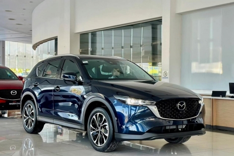 Mazda CX-5 tăng giá vẫn giữ vững vị thế, thêm thách thức từ 'xe xanh'