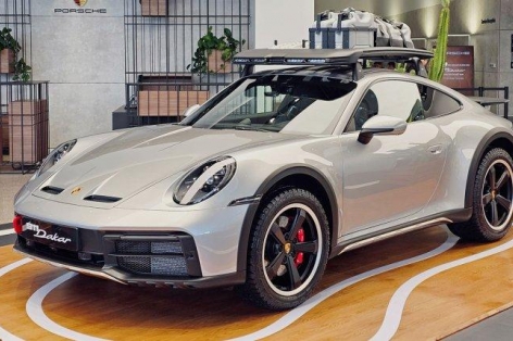 Porsche 911 Dakar của doanh nhân Hải Phòng 'lội bùn' 96km ở Lào: Hành trình không dành cho người yếu tim