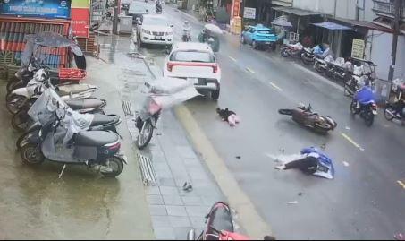 Bé 5 tuổi tử vong trong vụ ô tô tông liên hoàn ở Sa Pa: Cảnh báo an toàn giao thông đường đèo