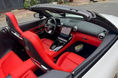 Mercedes-AMG SL43 lăn bánh 2.000 km rao bán lại: Cơ hội hiếm cho giới mê xe thể thao