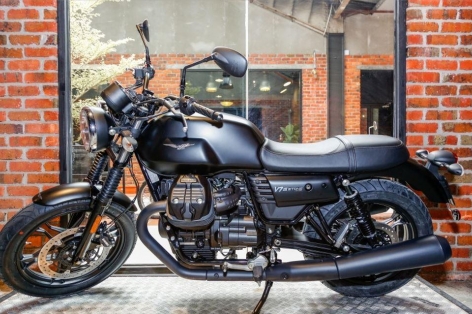 Bảng giá xe máy Moto Guzzi tháng 07/2025: V7 Stone, V85 TT, V9 Roamer có gì mới?