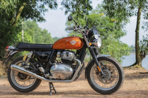 Bảng giá xe máy Royal Enfield mới nhất tháng 07/2025: Có gì ở thương hiệu mô tô cổ điển đình đám?