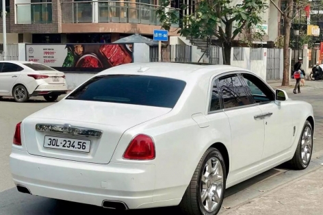 Rolls-Royce Ghost đời đầu rao bán hơn 4 tỷ đồng: Biển số đẹp, độ nhẹ Series II, giữ nguyên “chất quý tộc”