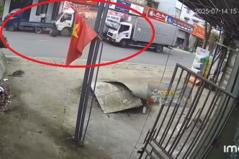Thanh Hóa: Xe tải gây tai nạn liên hoàn, người đi bộ bị thương nặng
