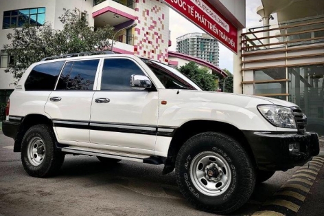 Land Cruiser 105 “zin” máy dầu đời 2005 bất ngờ rao bán với giá không hề rẻ khiến dân chơi off-road xôn xao