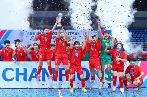 Tuyển Việt Nam bất ngờ lọt top 4 đội xuất sắc nhất thế giới