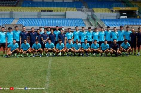 U19 Việt Nam chưa hài lòng với chất lượng mặt sân tại giải AFF