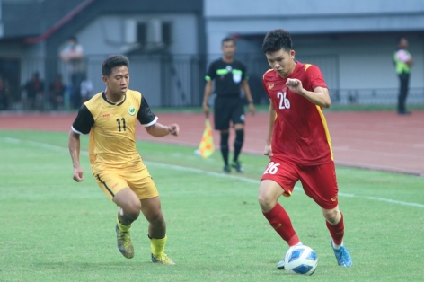 Thắng dễ Brunei, U19 Việt Nam tạm thời vượt qua Thái Lan, Indonesia