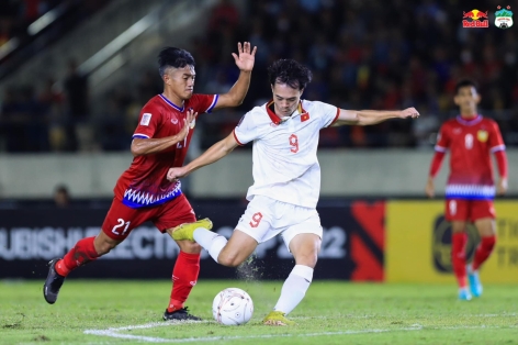 Đang đá AFF Cup, tiền đạo ĐT Việt Nam chính thức có bến đỗ mới