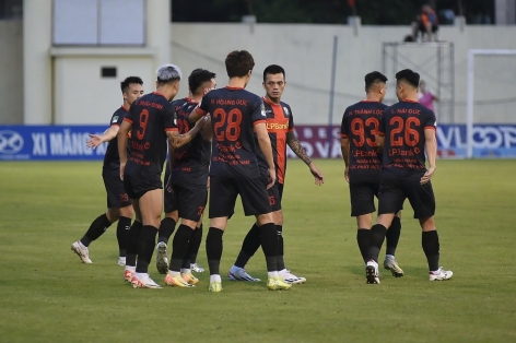 Vòng 18 Giải hạng Nhất 2024/25: Sắp xác định đội thăng hạng
