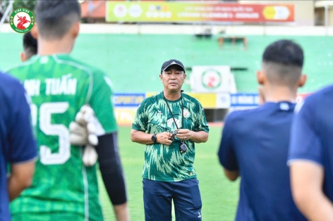 Cựu HLV U16 Việt Nam tự tin giúp Bình Định trụ hạng