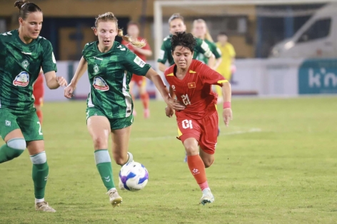 ĐT nữ Việt Nam thi đấu nỗ lực trước Werder Bremen