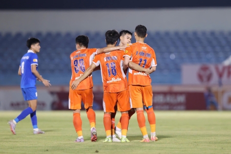 Vòng 23 V-League 2024/25: Khó lường cuộc đua trụ hạng