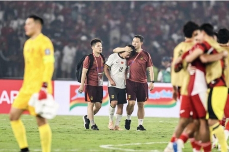 Thất bại thảm hại, sao Trung Quốc òa khóc tại Indonesia