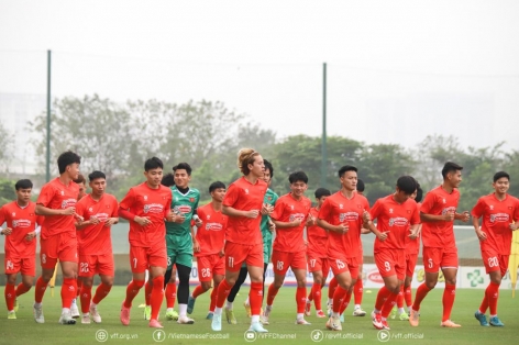 HLV Kim Sang Sik chính thức loại 8 cầu thủ U23 Việt Nam