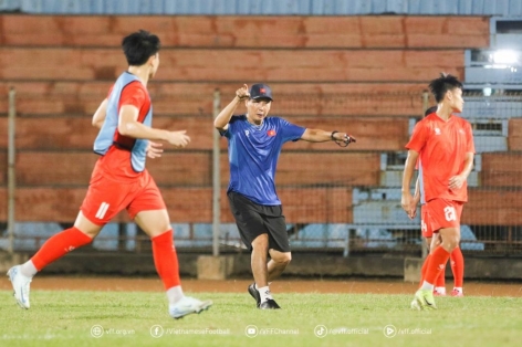 HLV Kim Sang Sik buộc phải làm 1 điều với U23 Việt Nam