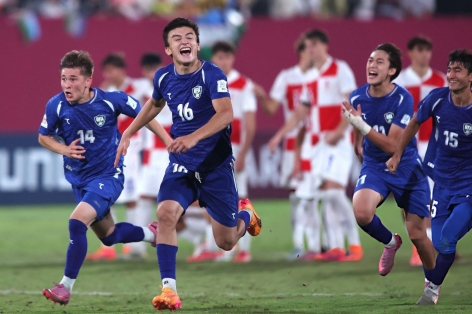 Uzbekistan tạo địa chấn, loại ông lớn Croatia ở World Cup