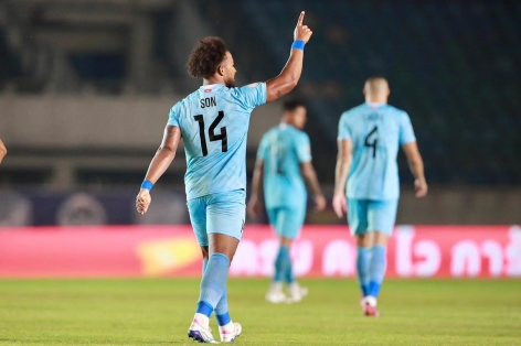 Truyền thông Malaysia thốt lên 1 điều khi Xuân Son lập siêu hattrick