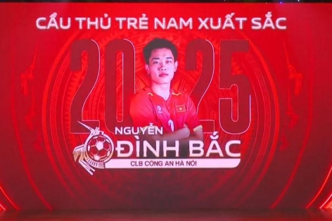 Trực tiếp Lễ trao giải Quả bóng vàng Việt Nam 2025: Đình Bắc nhận giải