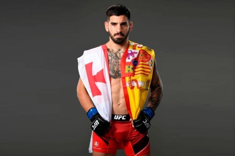 Ilia 'El Matador' Topuria gia nhập danh sách huyền thoại UFC