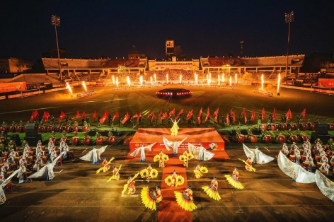 Lễ khai mạc Giải bóng đá Công an, Cảnh sát các nước ASEAN mở rộng 2025: “Bản hòa ca của thể thao, nghệ thuật và tình hữu nghị”.