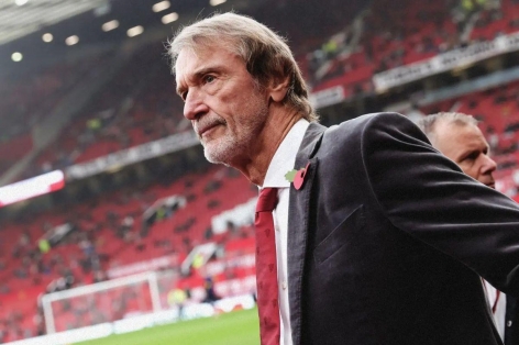 Sir Jim Ratcliffe tiếp tục cuộc cải tổ tàn khốc ở Man Utd