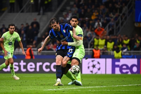 CĐV Barca yêu cầu bán ngay một cầu thủ sau trận thua Inter