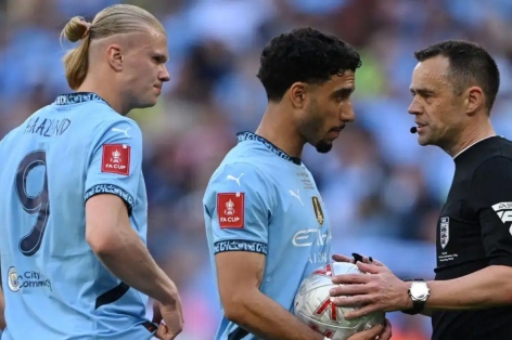 Haaland được cảnh báo trả giá đắt khi nhường penalty tại chung kết FA Cup