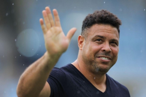 Ronaldo cảnh báo Inter: 'PSG nguy hiểm hơn Barca'