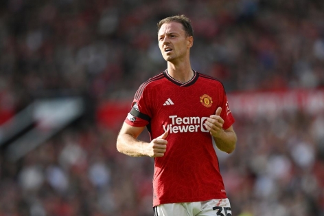 Jonny Evans chính thức từ giã sự nghiệp bóng đá