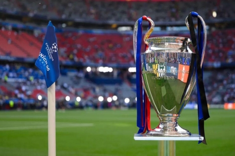 Arsenal lên tiếng, UEFA sửa luật Champions League mùa tới