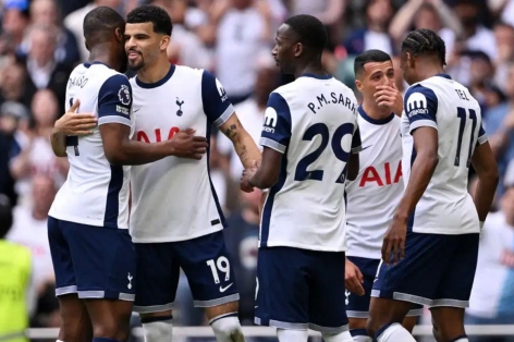 Phòng thay đồ Tottenham 'dậy sóng' sau khi sa thải Postecoglou